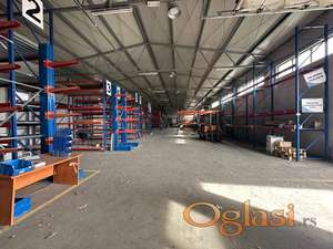 Izdaje se odličan magacinski prostor u Čeneju - parcela 16.000m2